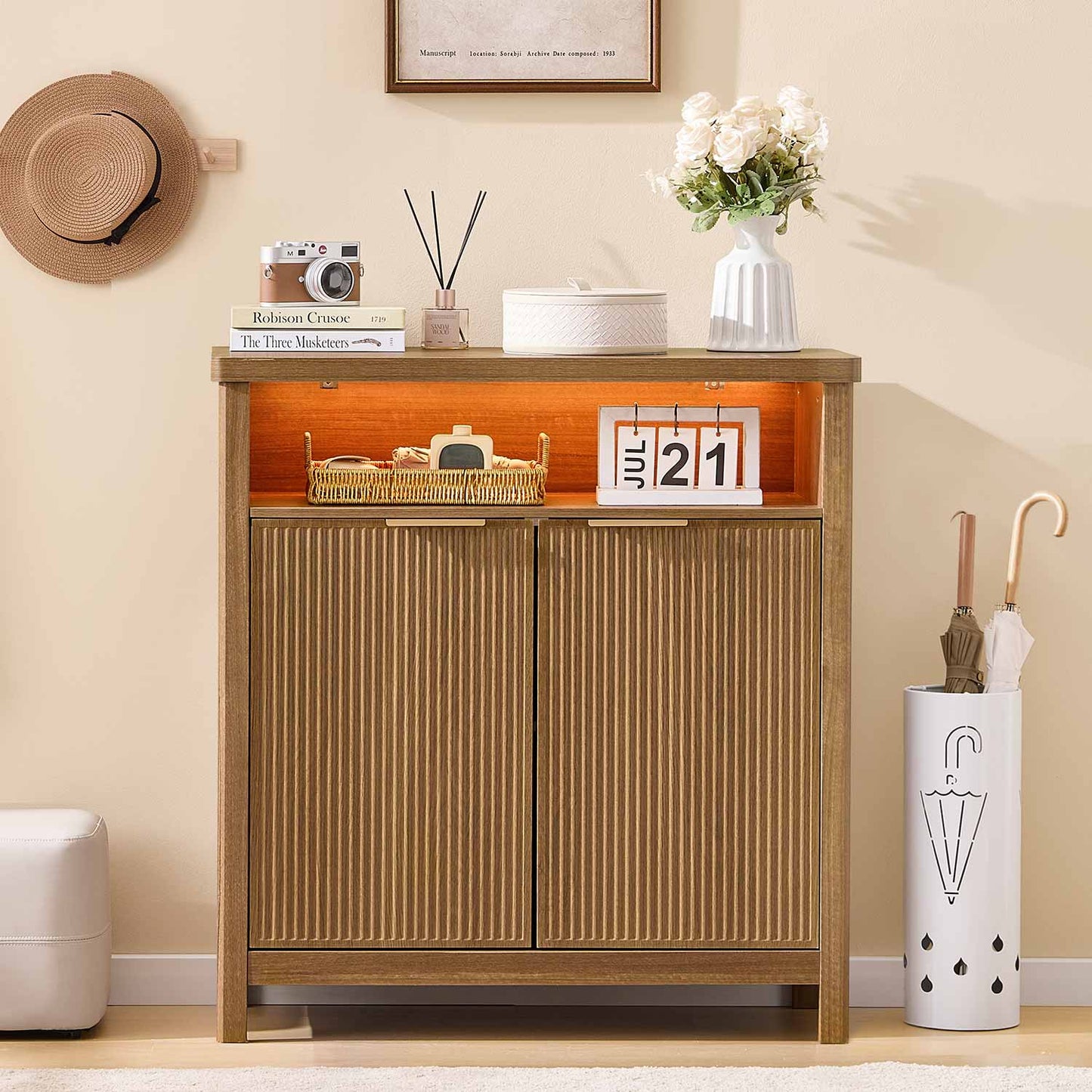 AOGLLATI Storage Cabinet Wood / LED / Engineered Wood LED Sideboard Buffet Storage Cabinet Wood